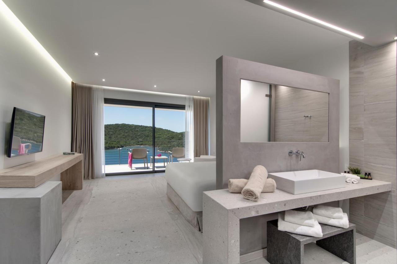 Sivota Deamaris Luxury Boutique Hotel Exterior photo